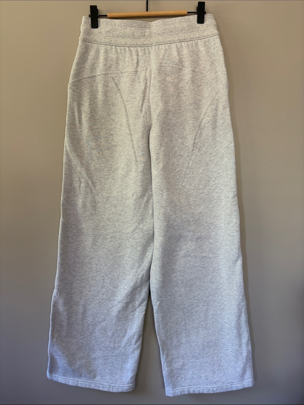 Lululemon Scuba Mid-Rise Wide Leg Sweatpants Size 4 Heathered Gray Full Length - Picture 2 of 9